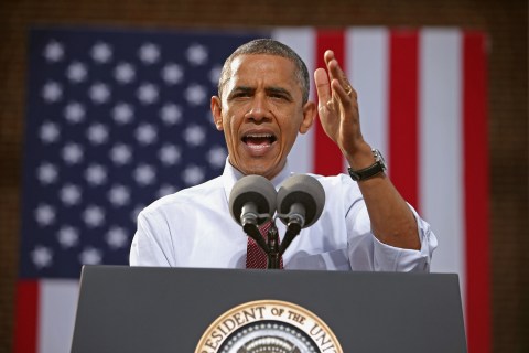 Image: U.S. President Barack Obama delivers remarks during a campaign rally in Nashua, N.H.